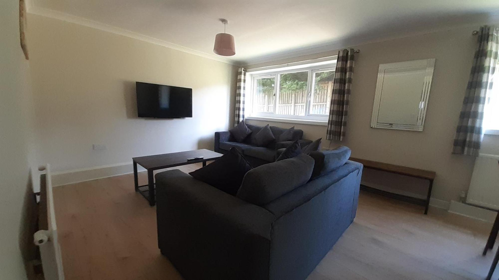רוסית Carvetii - Clark House - Spacious Ground Floor Flat מראה חיצוני תמונה